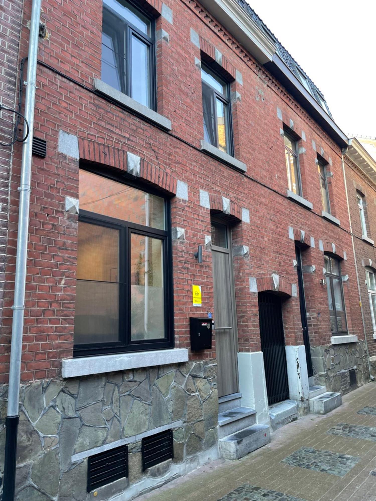 Gezellig Stadshuisje Met Patio. Tongeren Dış mekan fotoğraf